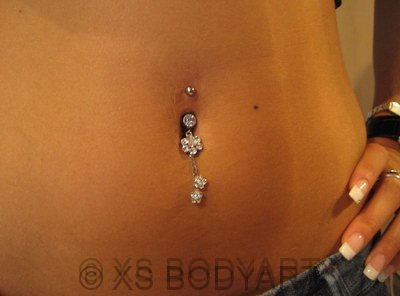 Bauchnabelpiercing