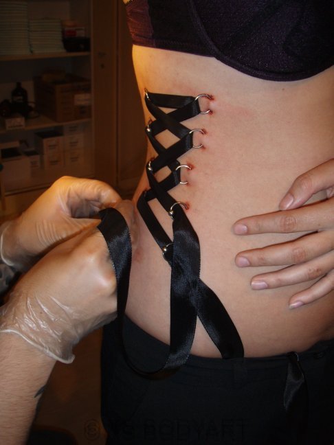 Multi-Piercing-Projekt am Ohr